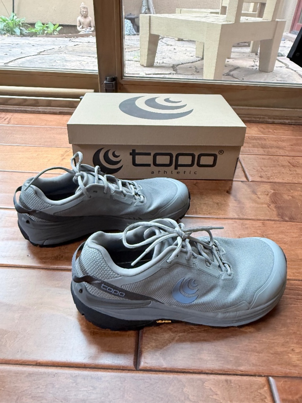 Topo Athletic Traverse Women’s Grey/Blue Trail Runner